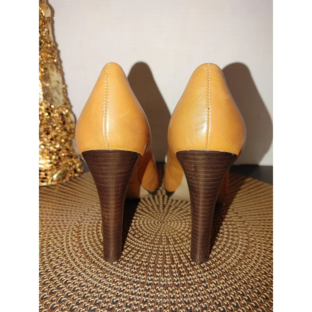 Halogen Classic Heels Size 9.5